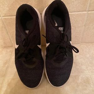 Nike women’s shoes